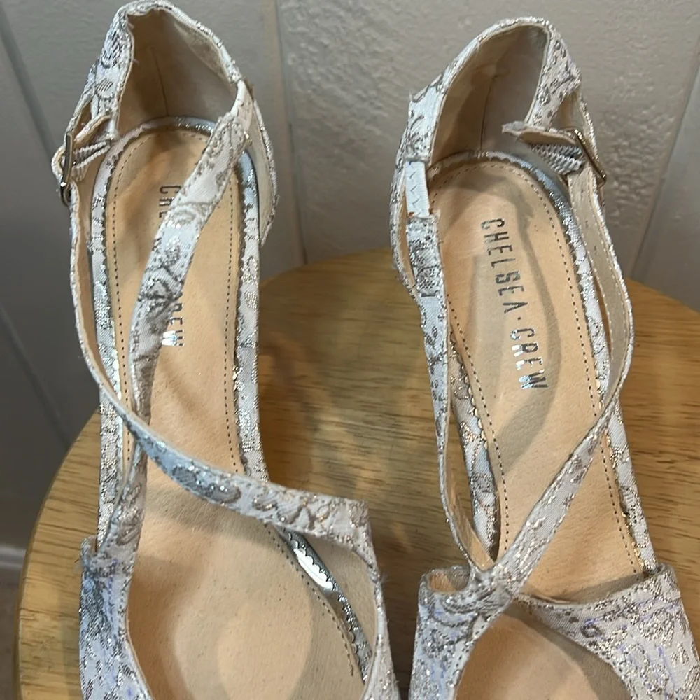 Chelsea Crew 'Alter' White and Silver Heels Peep Toe - Picture 9 of 10
